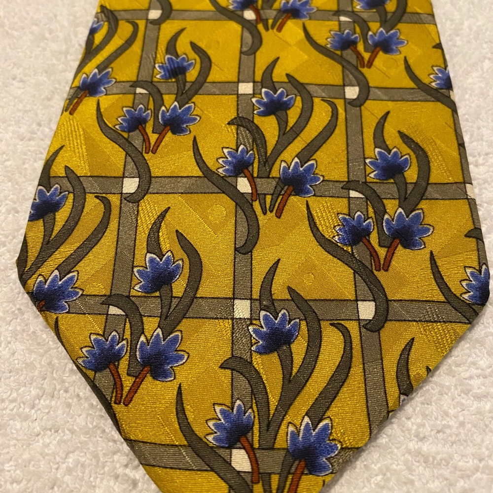 Brand New Trendy Tie By Z inc